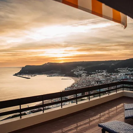 Apartment With A Stunning View Over Sesimbra Exterior photo