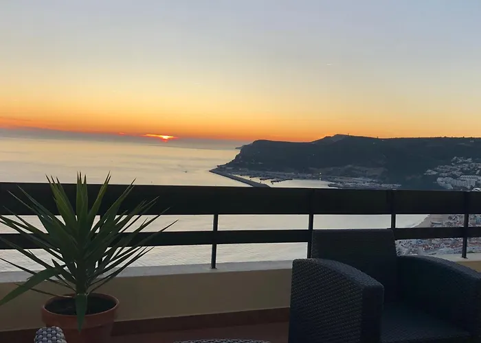 Apartment With A Stunning View Over Sesimbra